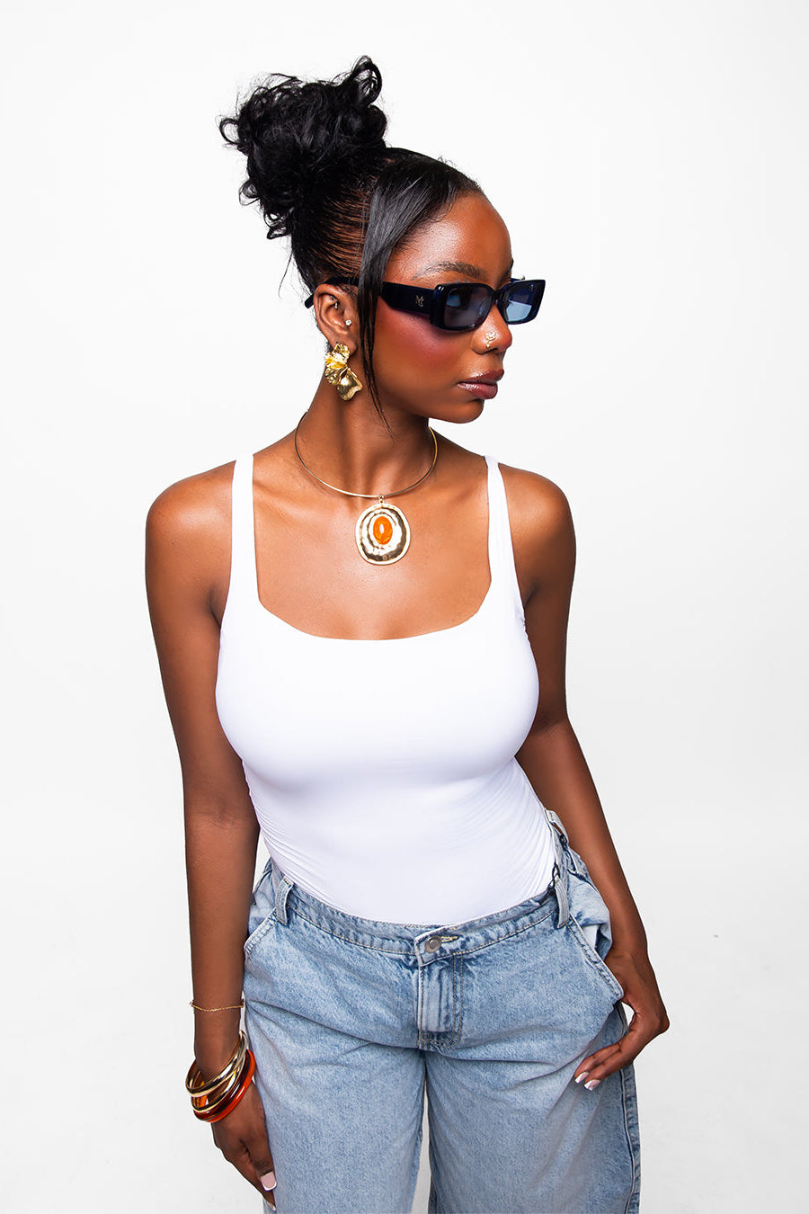 MODEL - KIRA